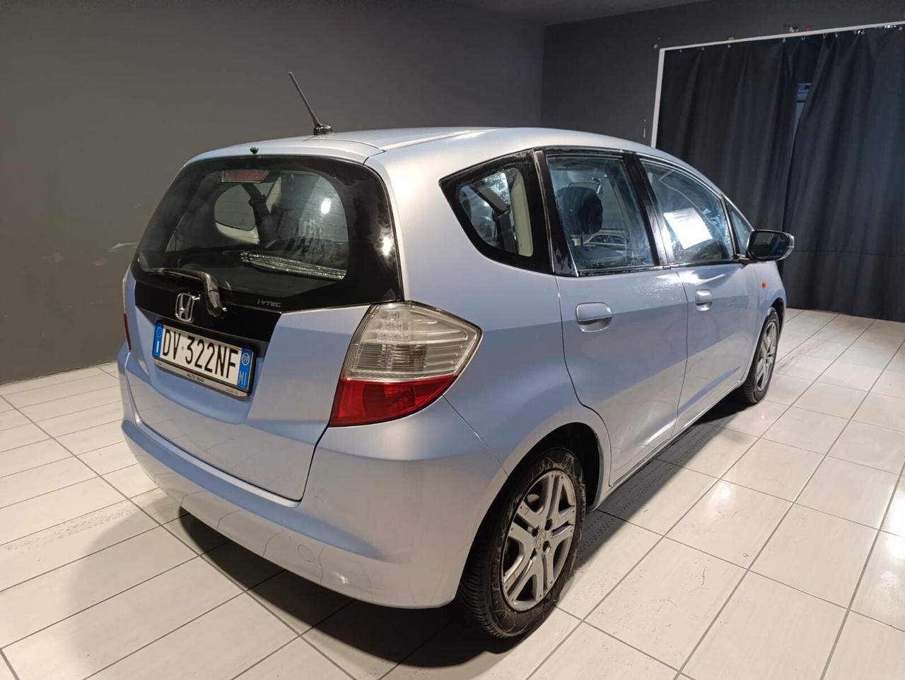 HONDA JAZZ del 2009 1200 BENZINA