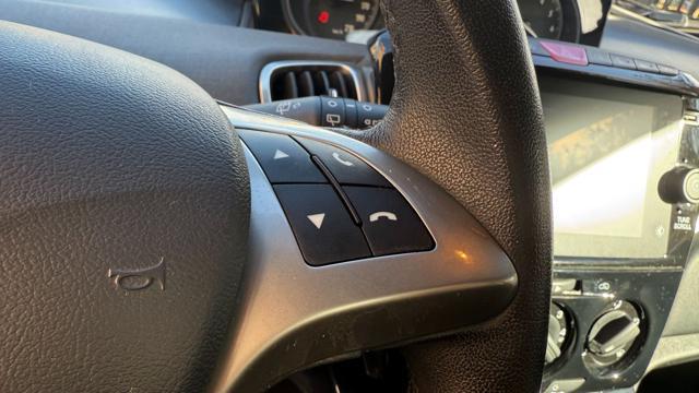 LANCIA Ypsilon 1.0 FIREFLY S&S HYBRID GOLD*24M.G.*CARPLAY*LED*TEL