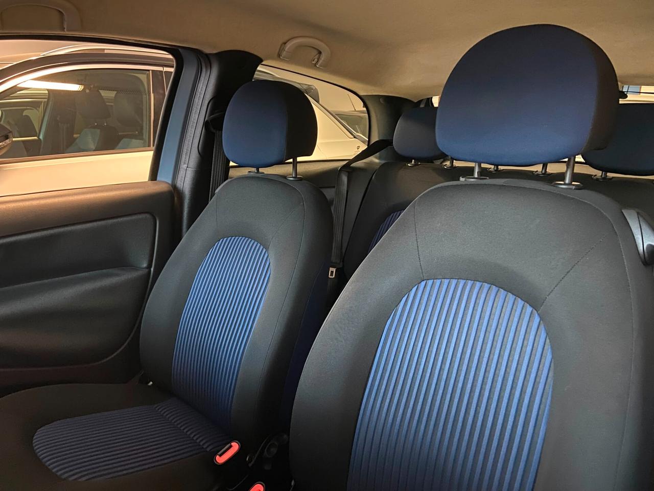 Lancia Ypsilon 1.2 Argento