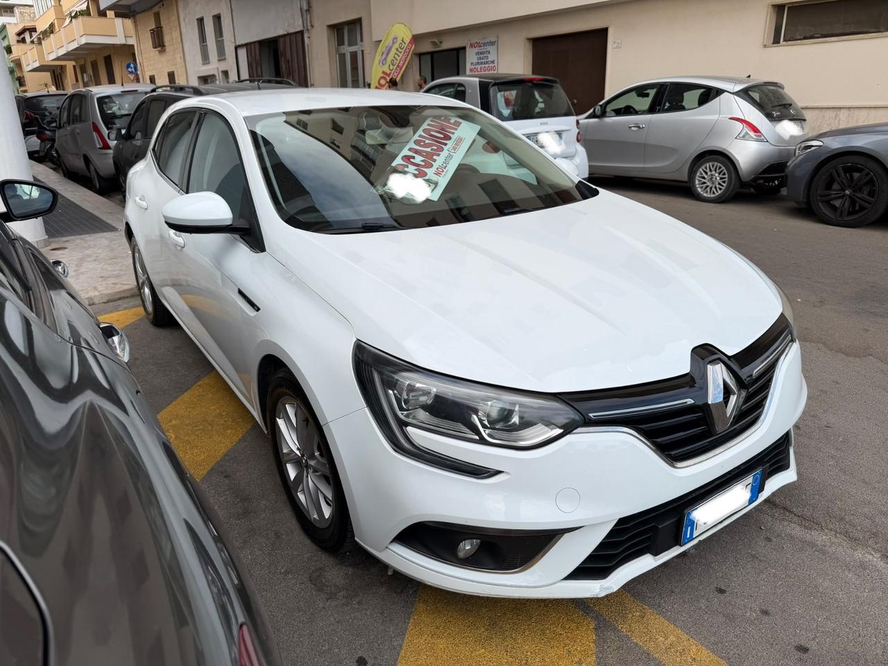Renault Megane Mégane dCi 8V 110 CV EDC Energy Bose