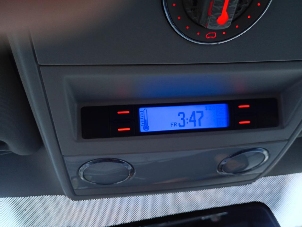 Volkswagen Multivan 2.5 TDI/130CV Comfortline