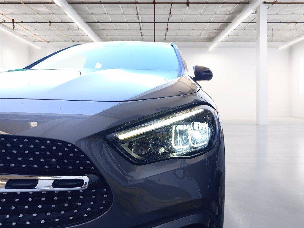 MERCEDES GLA 200 d Executive auto del 2024