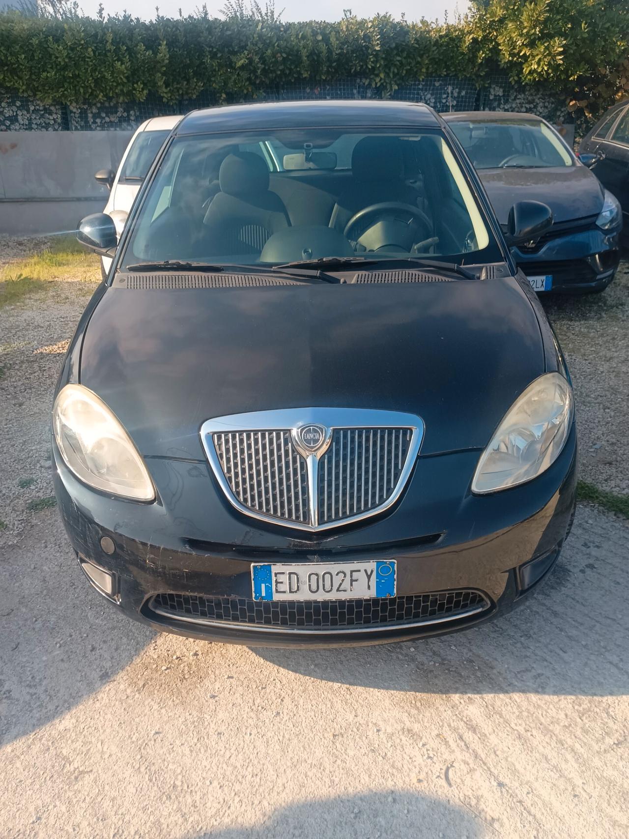 Lancia Ypsilon 1.2 69 CV 5 porte S&S Gold