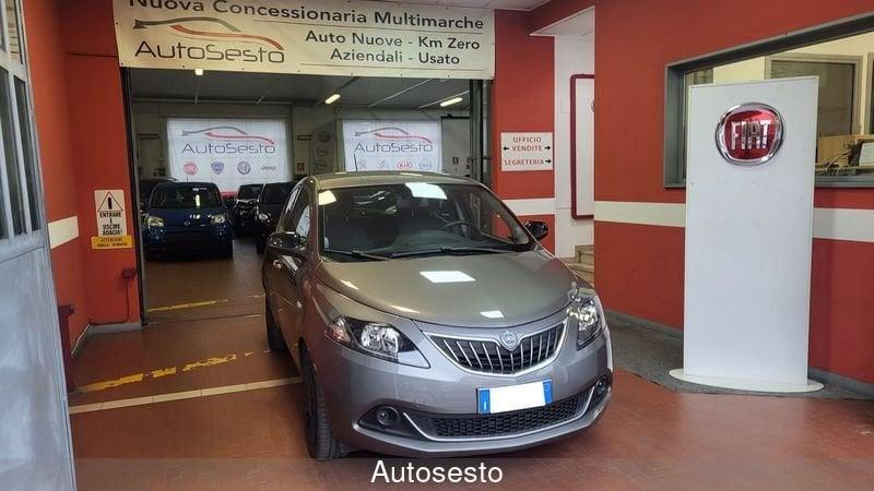 Lancia Ypsilon 1.0 FireFly 5 porte S&S Hybrid Silver