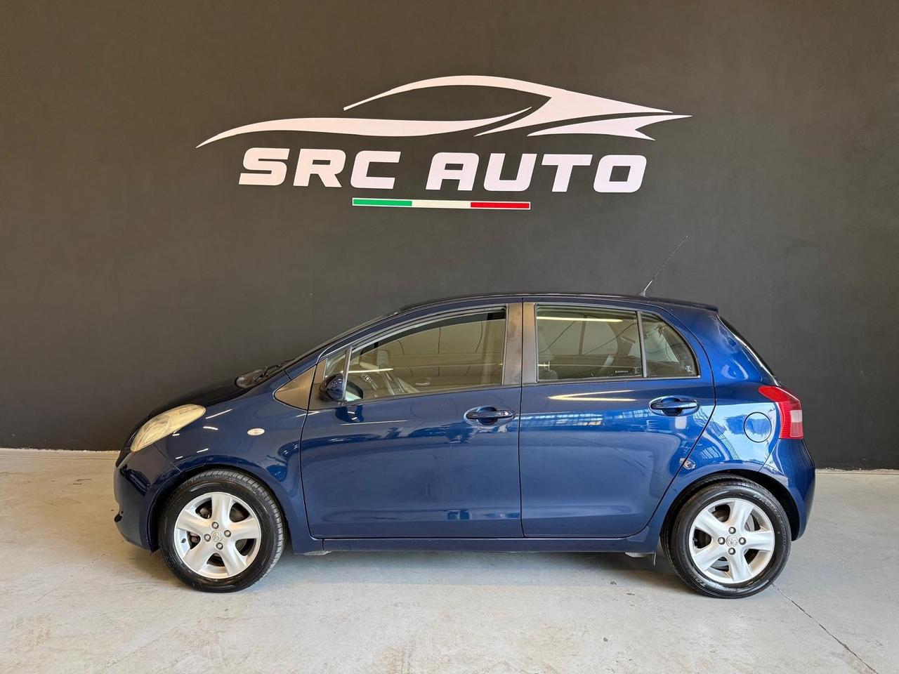 Toyota Yaris 1.0 5 porte Sol