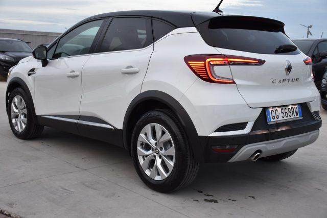 RENAULT Captur Mild Hybrid 140 CV Intens