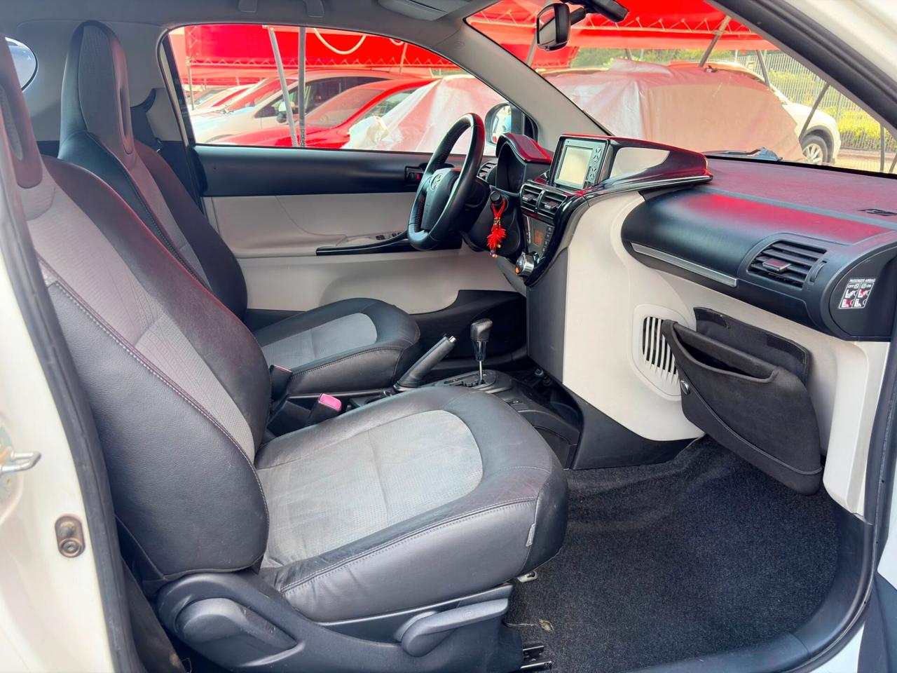 Toyota iQ 1.3 CVT Style