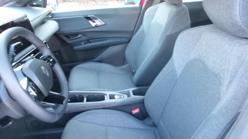 Renault Clio 1.8 full hybrid E-Tech Evolution Auto