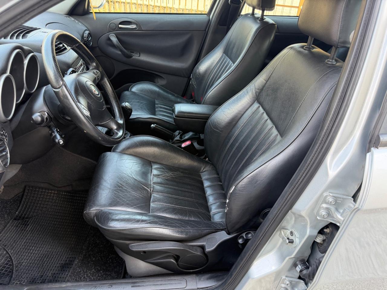 Alfa Romeo 147 1.6i 16V T.S. (105 CV) cat 5p. Connect
