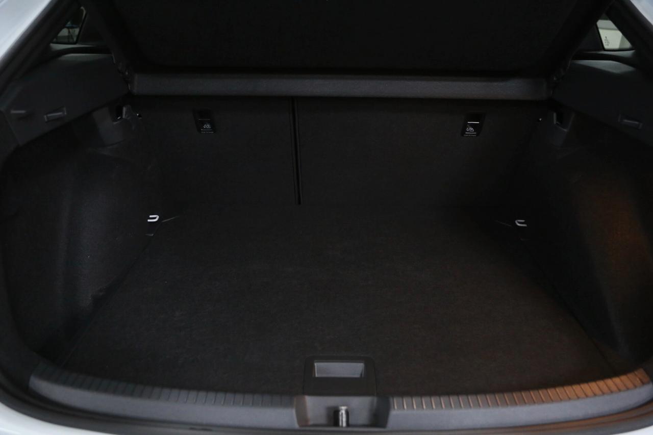 Volkswagen Taigo R-Line Plus 1.0 TSI 115 cv