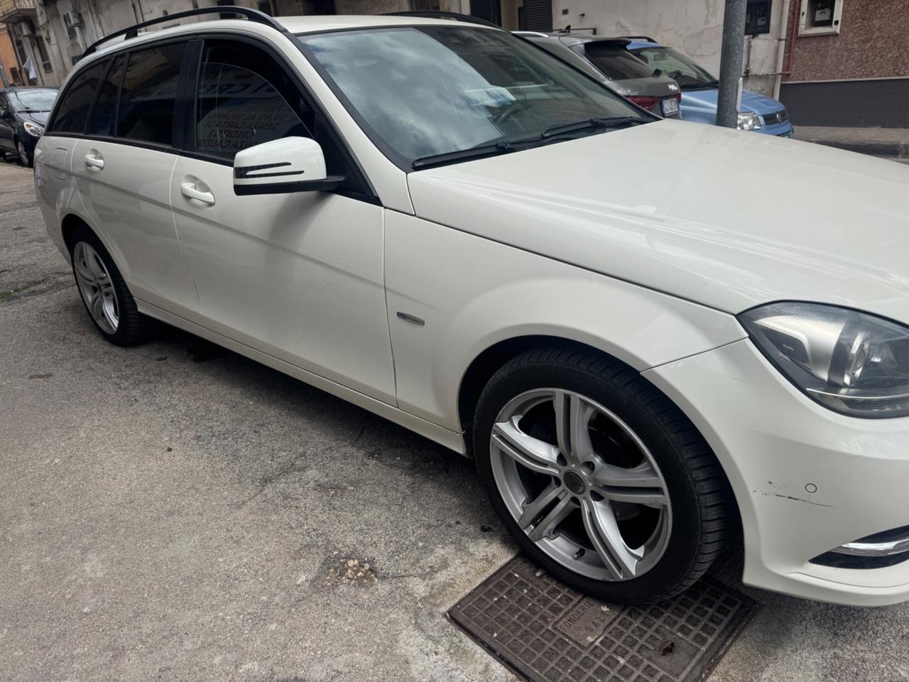 Mercedes-benz C 220 CDI BlueEFFICIENCY Avantgarde
