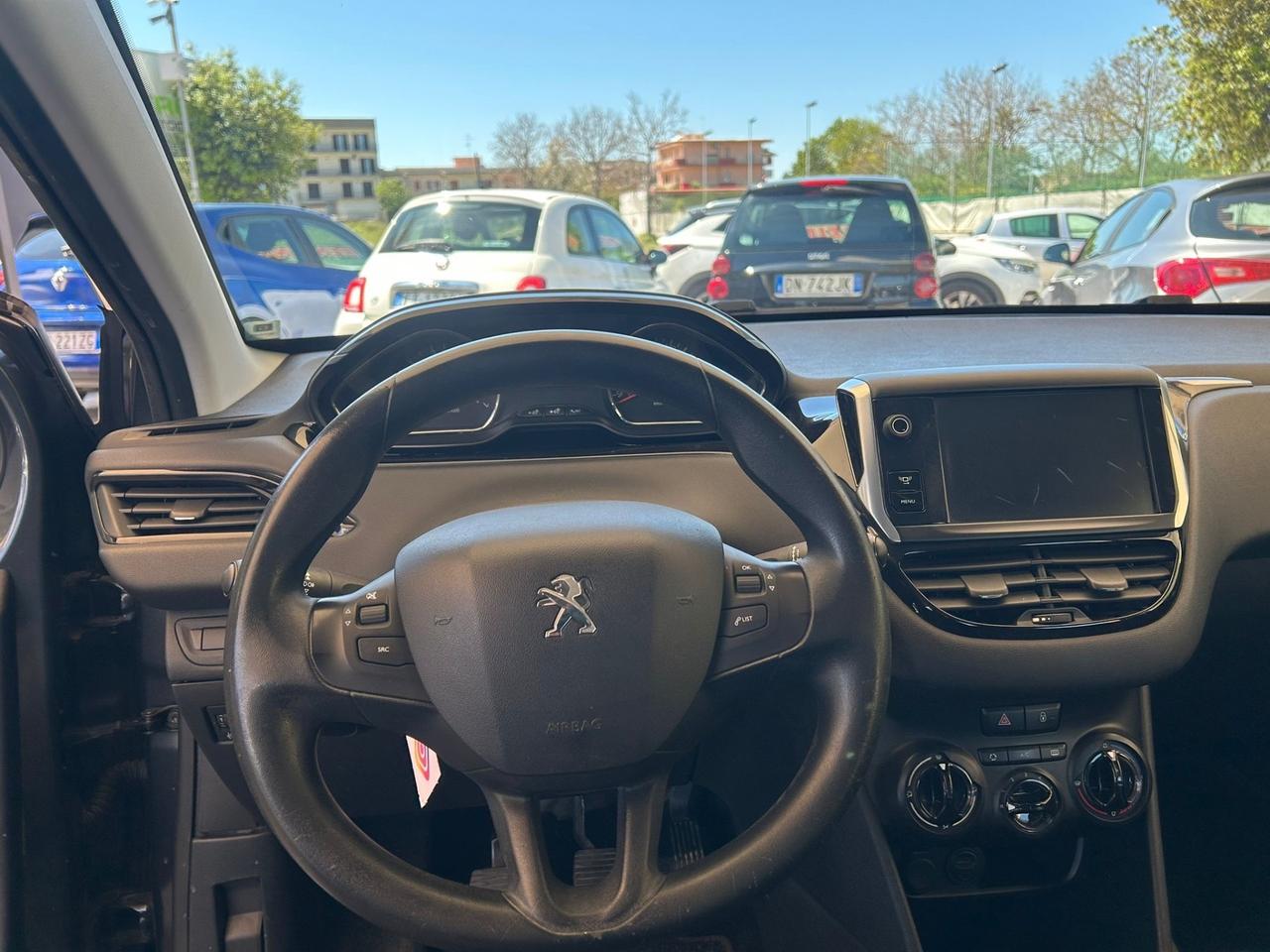 Peugeot 208 PureTech 82 5 porte Allure