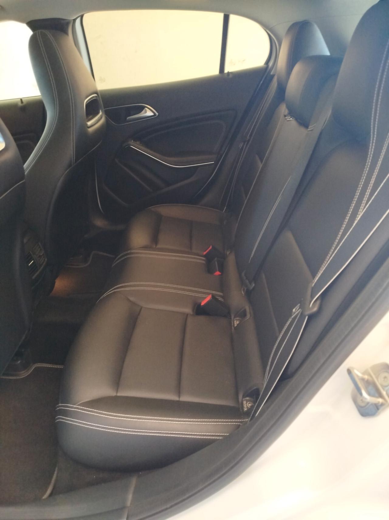 Mercedes-benz GLA 200 d Automatic 4Matic Premium Amg