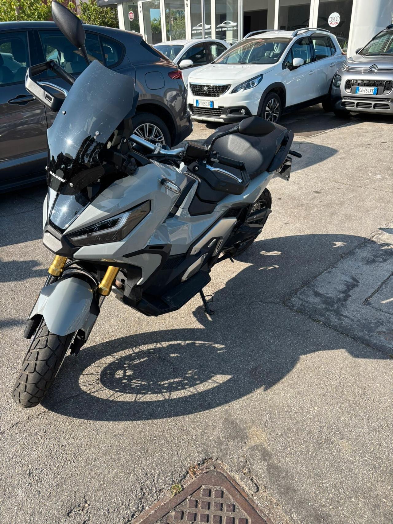 HONDA X-ADV 750