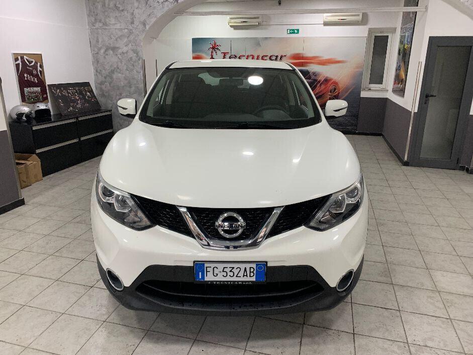 Nissan Qashqai 1.6 DIG-T Visia - SOLI KM 65.000!!!!!!!!