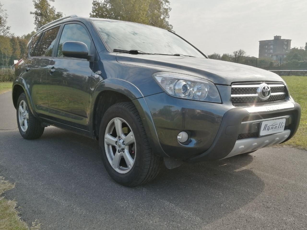 Toyota RAV 4 RAV4 2.2 D-4D 177 CV Luxury