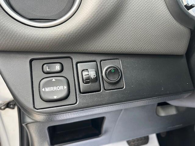 Toyota Yaris 5p 1.5h Active 75 CV " X NEOPATENTATI "