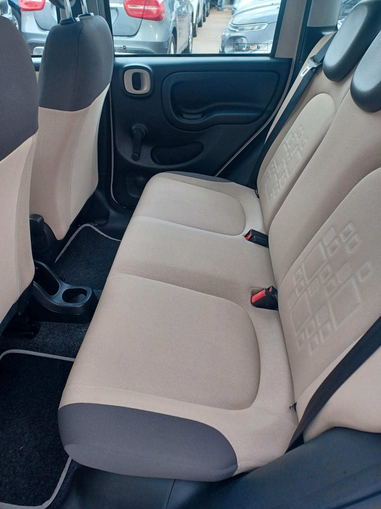 Fiat Panda 1.2 Lounge EURO 6 UNICO PROPRIETARIO