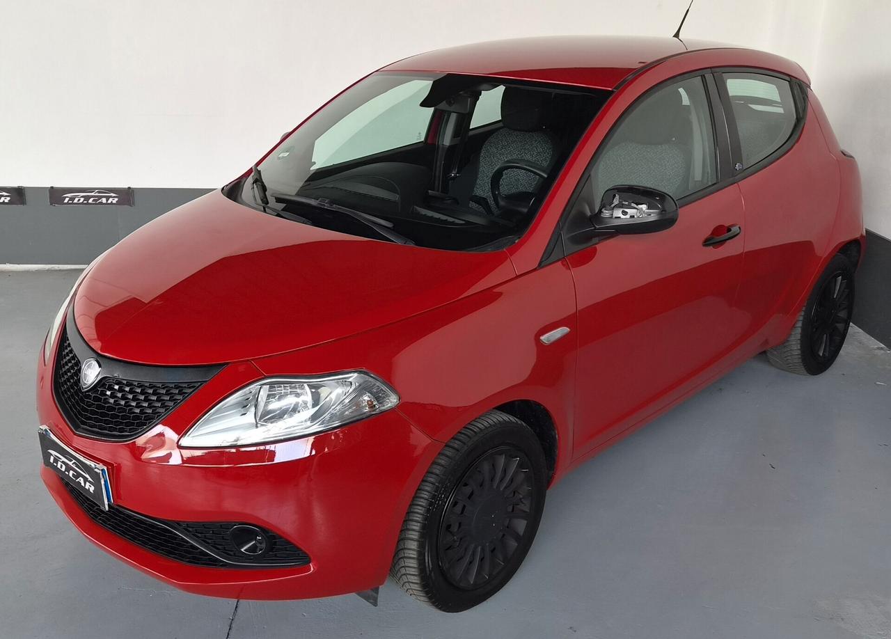 Ypsilon 1.2 69 CV 5 porte Elefantino Blu (NEOPATENTATI)