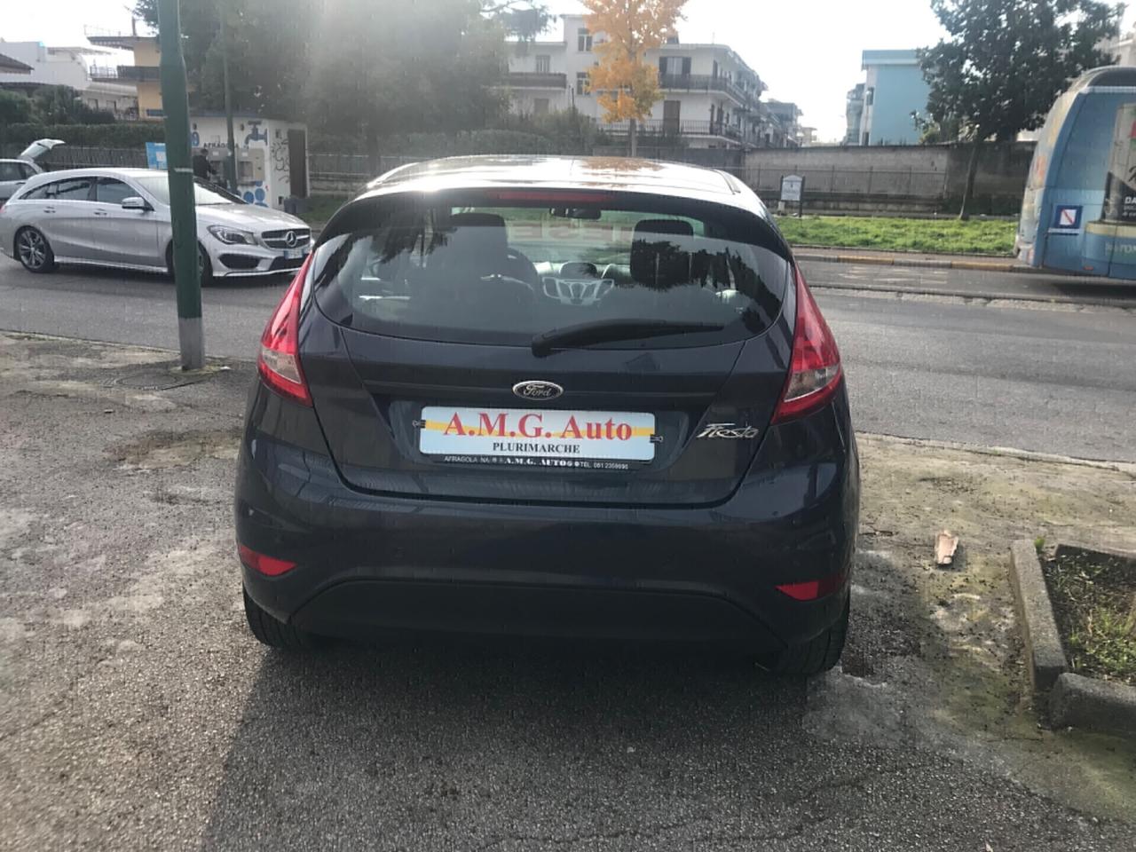 Ford Fiesta 1.4 TDCi 70CV 5 porte Titanium
