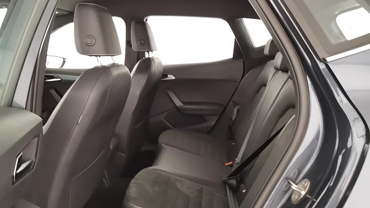 SEAT Arona 2022 - Arona 1.0 ecotsi Xperience 110cv