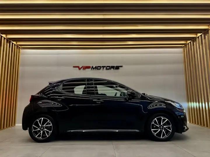 Toyota Yaris Yaris IV 2022 1.5h Active led navi cambio automatico