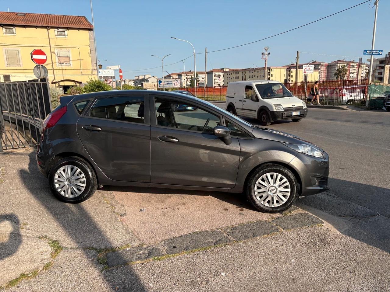Ford Fiesta 1.4 5 porte Bz.- GPL Business