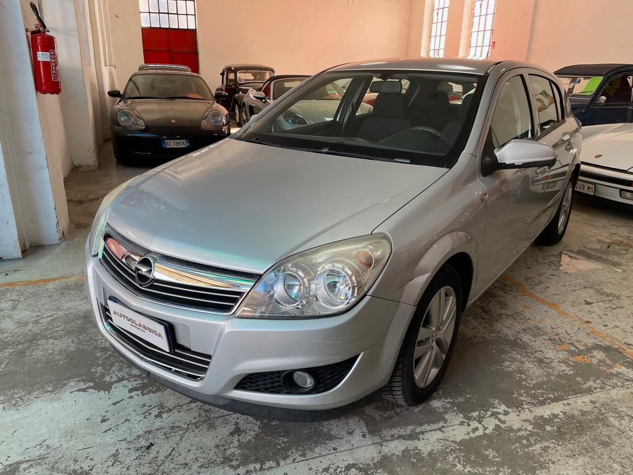 Opel Astra 1.6 16V VVT 5 porte Enjoy UNICO PROPRIETARIO!!!