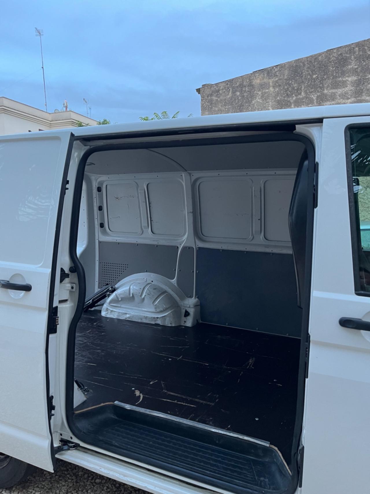 Volkswagen Transporter 2.0 TDI 102CV PL Furgone Eu6