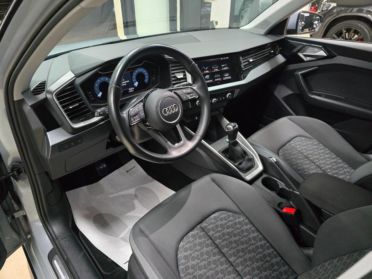 Audi A1 citycarver 30 TFSI Admired
