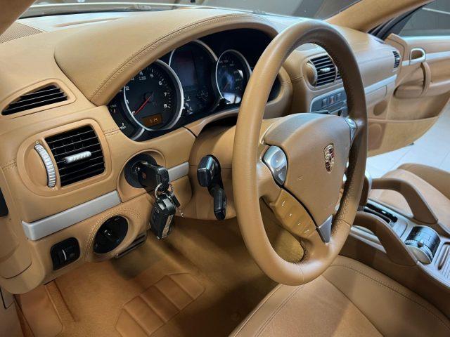 PORSCHE Cayenne GTS 4.8 405CV BIANCA & BEIGE ! SERVICE PORSCHE !
