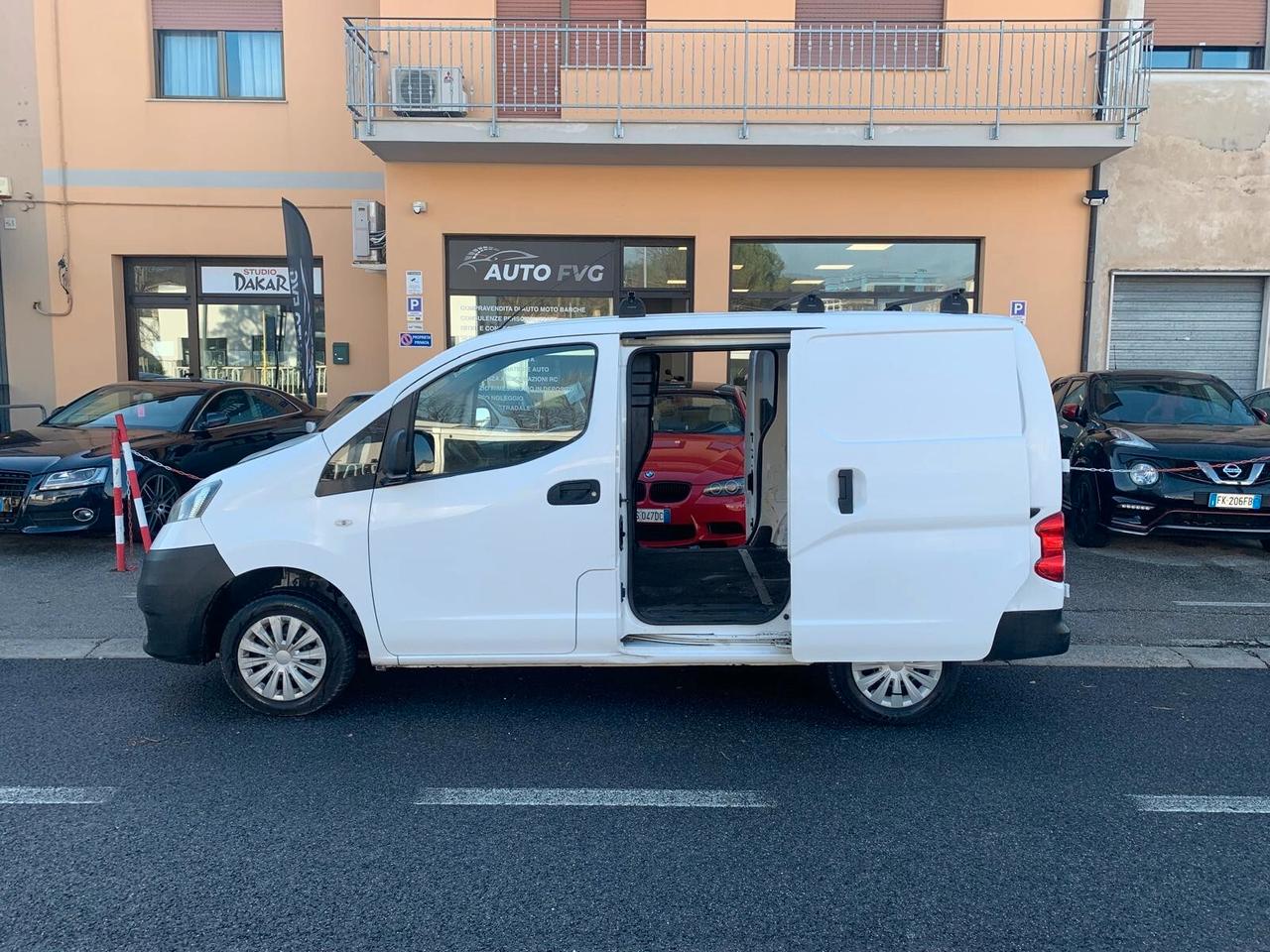 Nissan NV200 doppia porta laterale