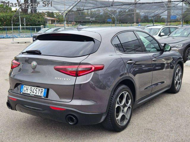 ALFA ROMEO Stelvio 2.2 TD 190 CV Sprint AT8 Q4 - GH945YR