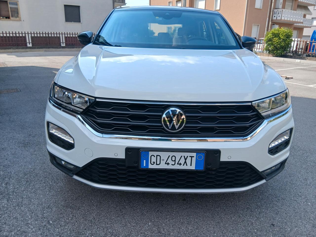 Vw T Roc Style 1.0 Tsi con Teck pack full opt TUA a € 241 mese