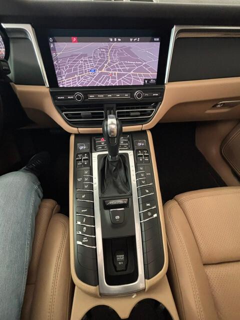 Porsche Macan 2.0 245cv pdk 2021