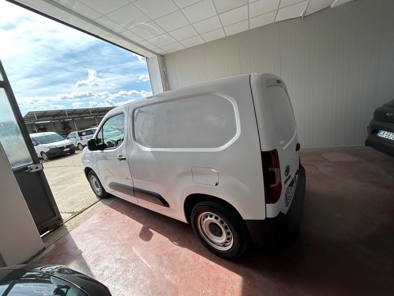 Toyota proace 3 posti