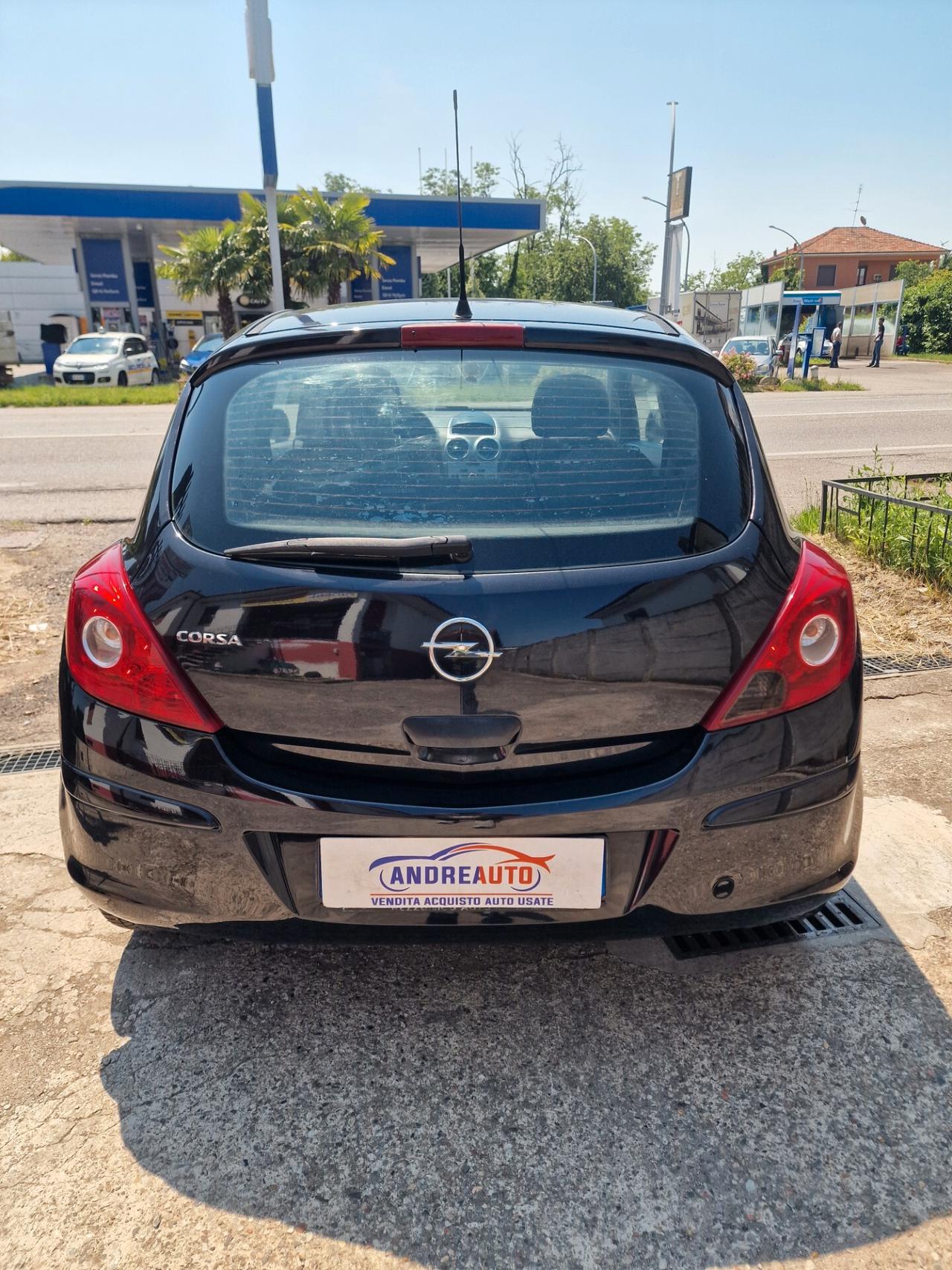 Opel Corsa 1.2 3 porte Sport