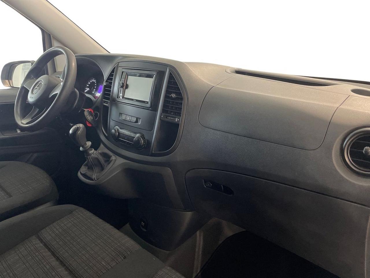 Mercedes-Benz Vito III - vito 114 cdi compact E6