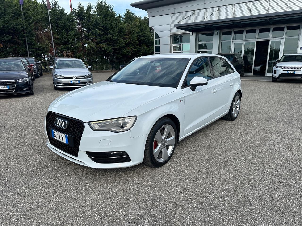 Audi A3 1.6 TDI clean diesel S tronic Ambiente - 2015