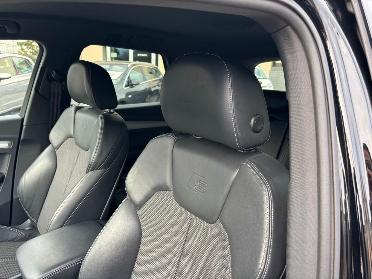 Audi Q5 40 TDI quattro S-tronic ! S-LINE INT/EST. !