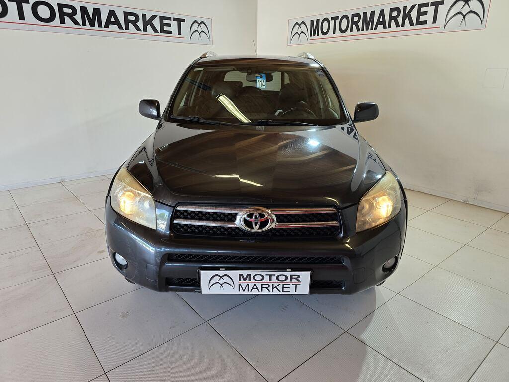 Toyota RAV4 5 Porte 2.2 D-4D Luxury