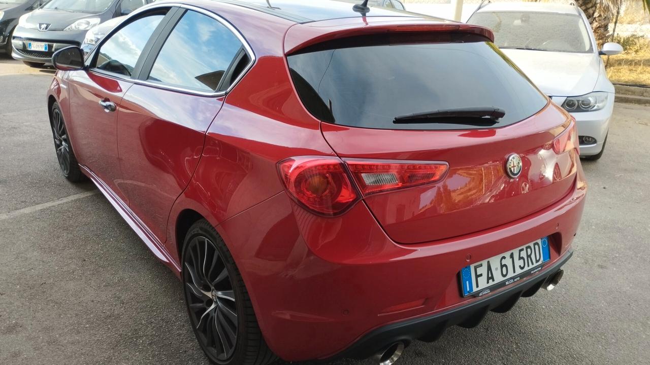 Alfa Romeo Giulietta 1750 Turbo TCT Quadrifoglio Verde