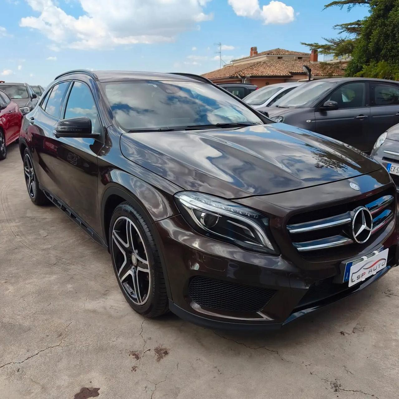 Mercedes-benz GLA 200 4matic PREMIUM AMG NIGHTPACK KM CERTIFICATI