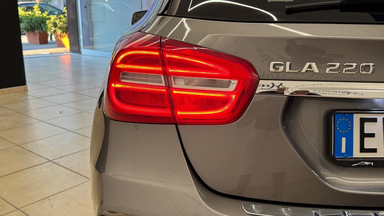 Mercedes-benz GLA 220 Premium Amg TETTO APRIBILE