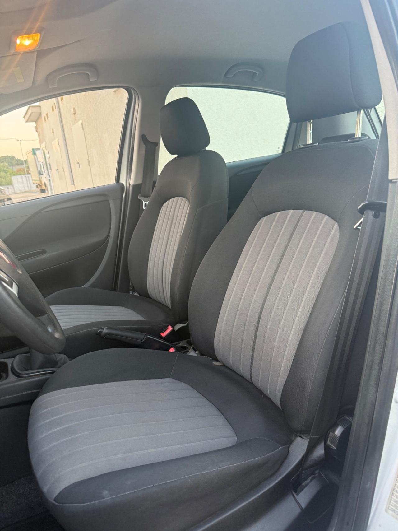 Fiat Punto 5p 1.2 Active CON GPL DI SERIE DALLA CASA MADRE, CLIMA,USB, LETTORE MP3,START & STOP