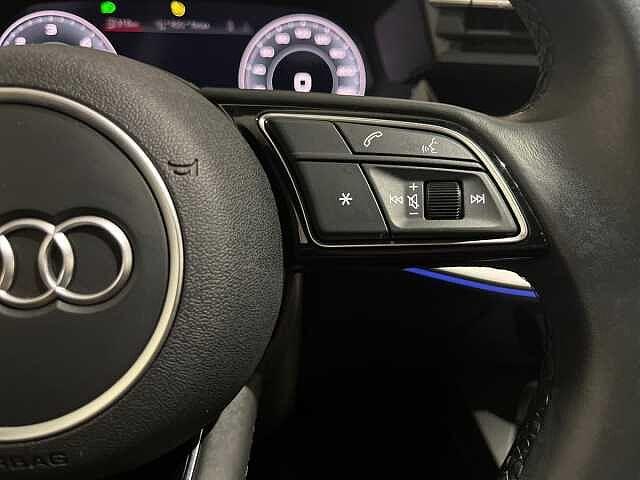 Audi A3 Sedan 30 TDI S tronic S line edition