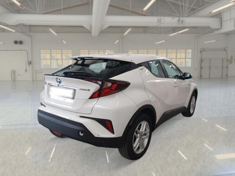 TOYOTA C-HR 1.8H 98CV E-CVT Business