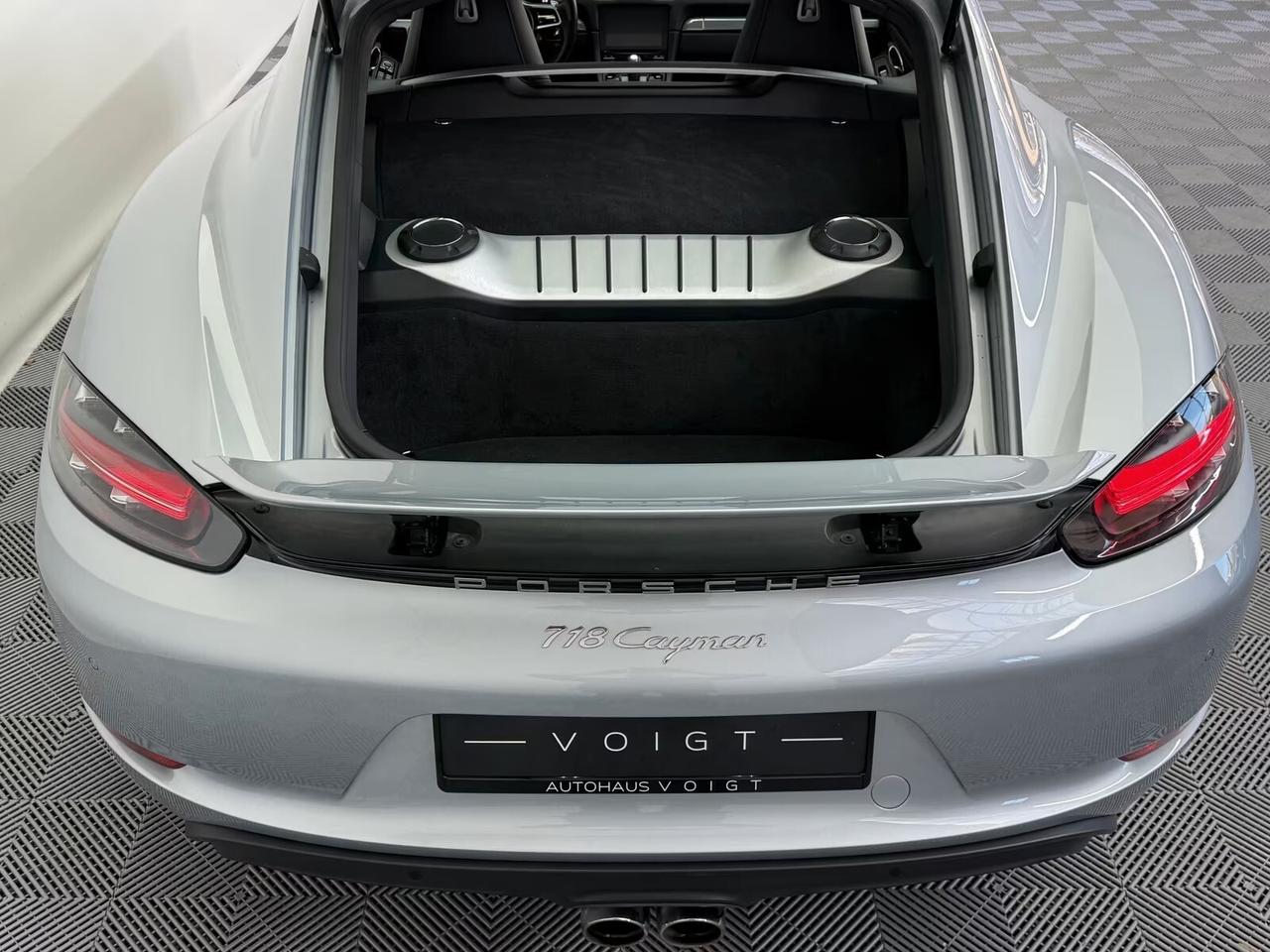 Porsche Cayman 718 2.0 300cv, navi, CarPlay