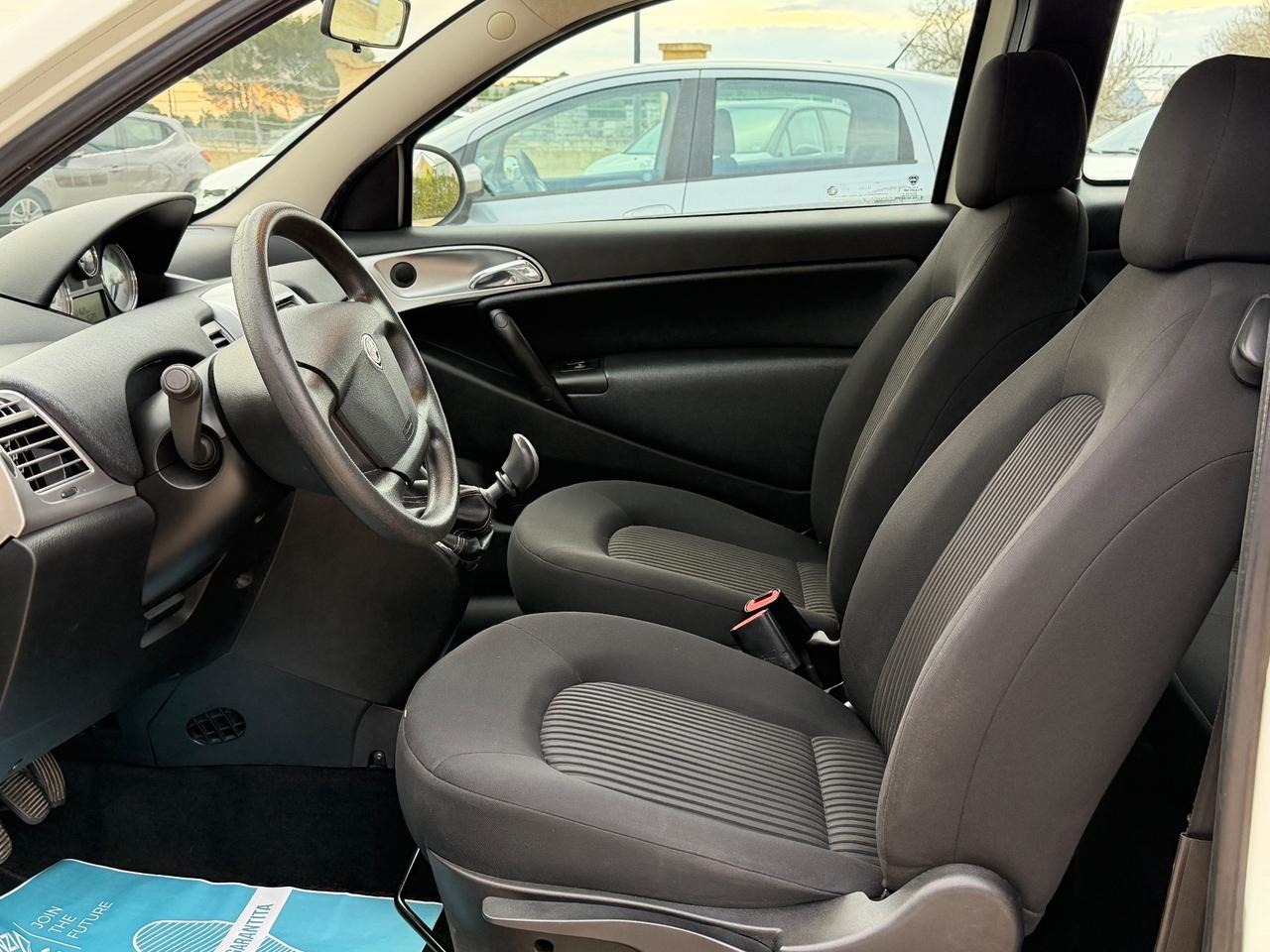 Lancia Ypsilon 1.2 69 CV Argento