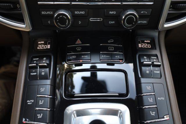 PORSCHE Cayenne 4.0 S Diesel 21" Panorama SOSPENSIONI UniPropietar